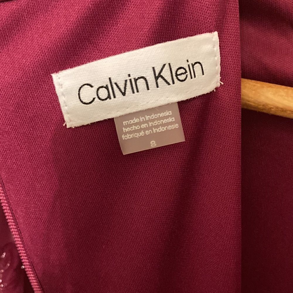 NWT Calvin Klein Burgundy and Silver Metallic Floral Dress - Picture 11 of 15